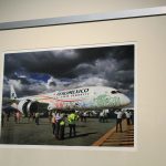 “Salió el sol para Quetzalcóatl”, César Oznaya, Fotografía digital impresa en papel algodón, exposición “En El Aire / Up In The Air”